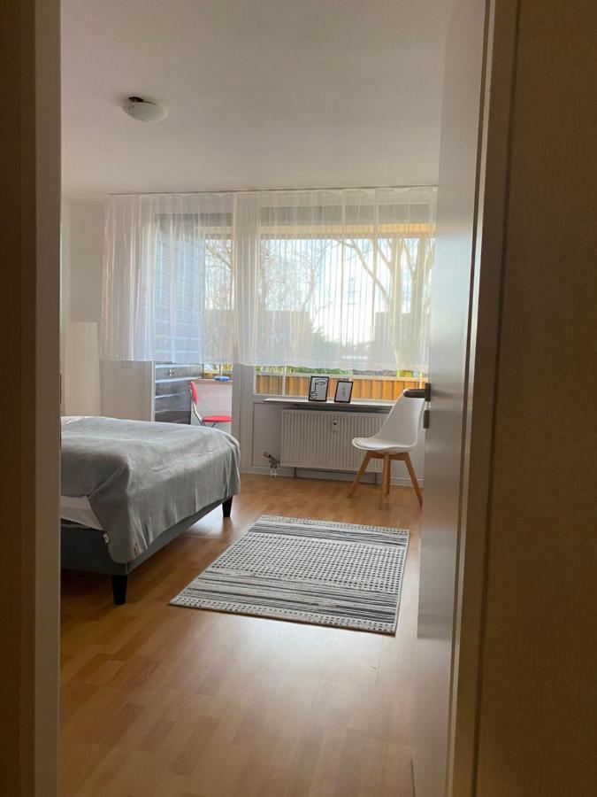 Wunderschone Zentrale Wohnung In ラーティンゲン エクステリア 写真